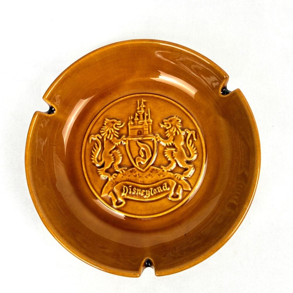 Vintage Disneyland Ceramic Ashtray Amber Crest Coat Of Arms Castle Japan 6.25"